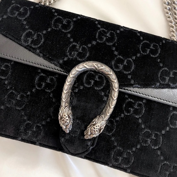 GUCCI Velvet Dionysus Shoulder Bag - Picture 4 of 7